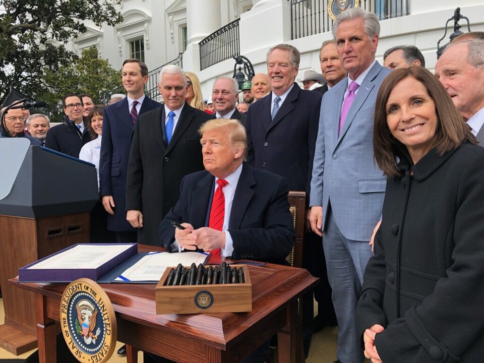 This excited because @POTUS just signed the #USMCA into law! This is a historic victory for all American workers, especially our Arizona farmers, ranchers &amp; manufacturers. 📸: @MarshaBlackburn