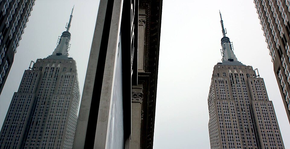 Two Climbers Arrested After Scaling Empire State Building Spire and Getting Engaged