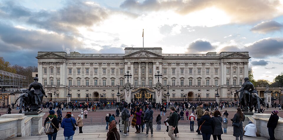 Prince Harry denied Buckingham Palace stay after missing response deadline
