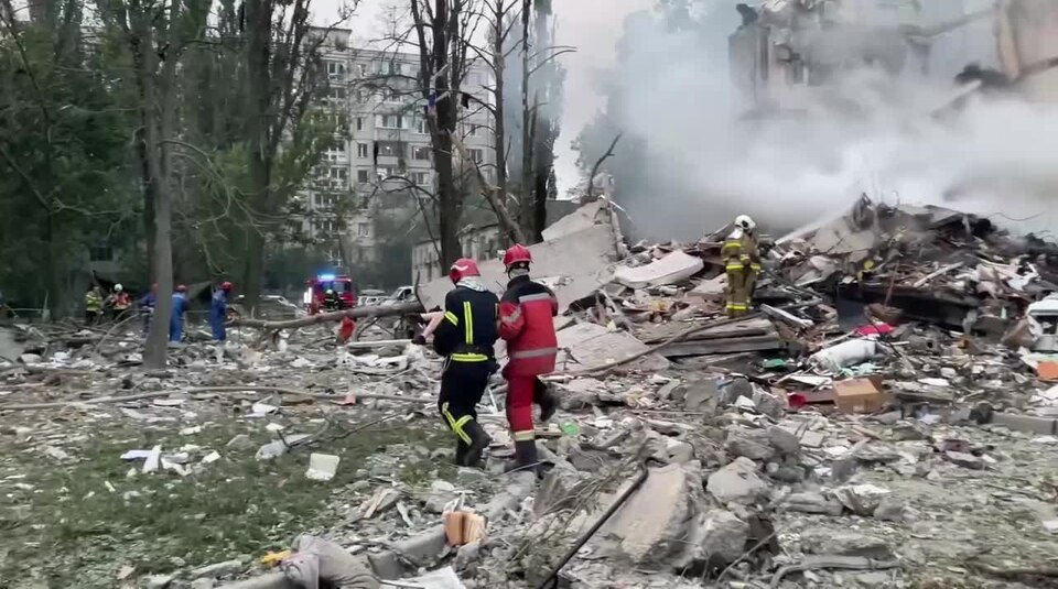 Ukraine missile shield fails as Russia kills 21 in Kyiv attack