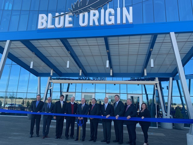 It was an honor to help cut the ribbon on the new @blueorigin rocket engine plant in Huntsville this morning. This plant, and the other high tech industries that are moving here and expanding here, are a testament to how I believe this new decade is going to be Alabama's decade.