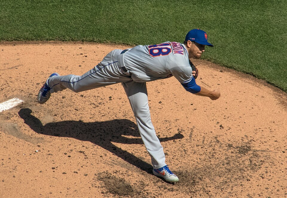 Jacob deGrom to Miss Next Start for Rangers With Glute and Hip Strain