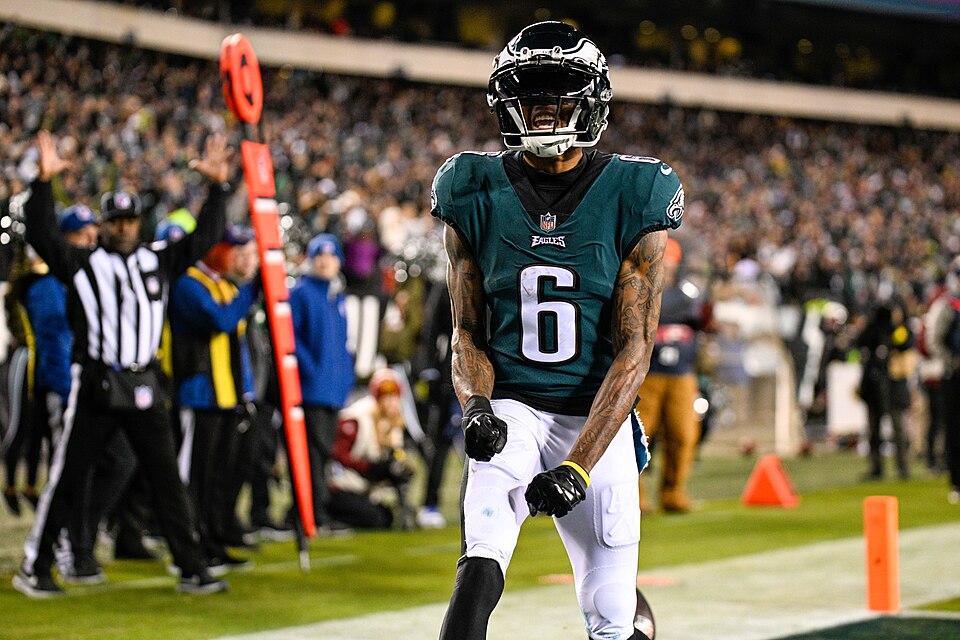 Terrell Owens Says A.J. Brown Did What Was Best for Him, Backs DeVonta Smith as Eagles' Top Receiver