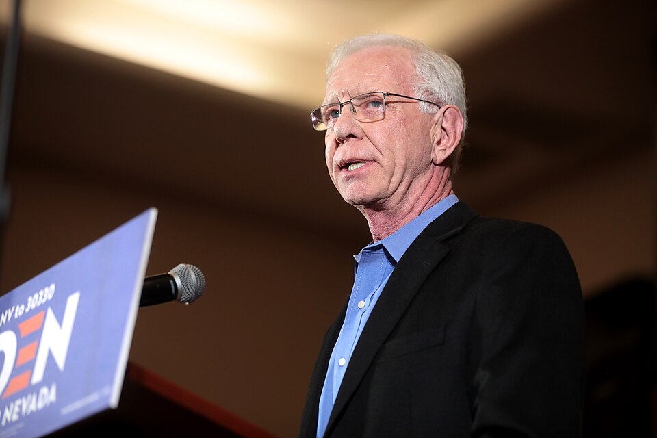 Captain Sully, Hero of Miracle on the Hudson, Discloses Alzheimer's Diagnosis