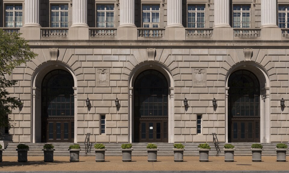 Title: The Internal Revenue Service Building, located in the center of the Federal Triangle complex in Washington, D.C
Physical description: 1 photograph : digital, tiff file, color.

Notes: Built between 1928-1936 by architect Louis Simon.; Photographed as part of an assignment for the General Serv