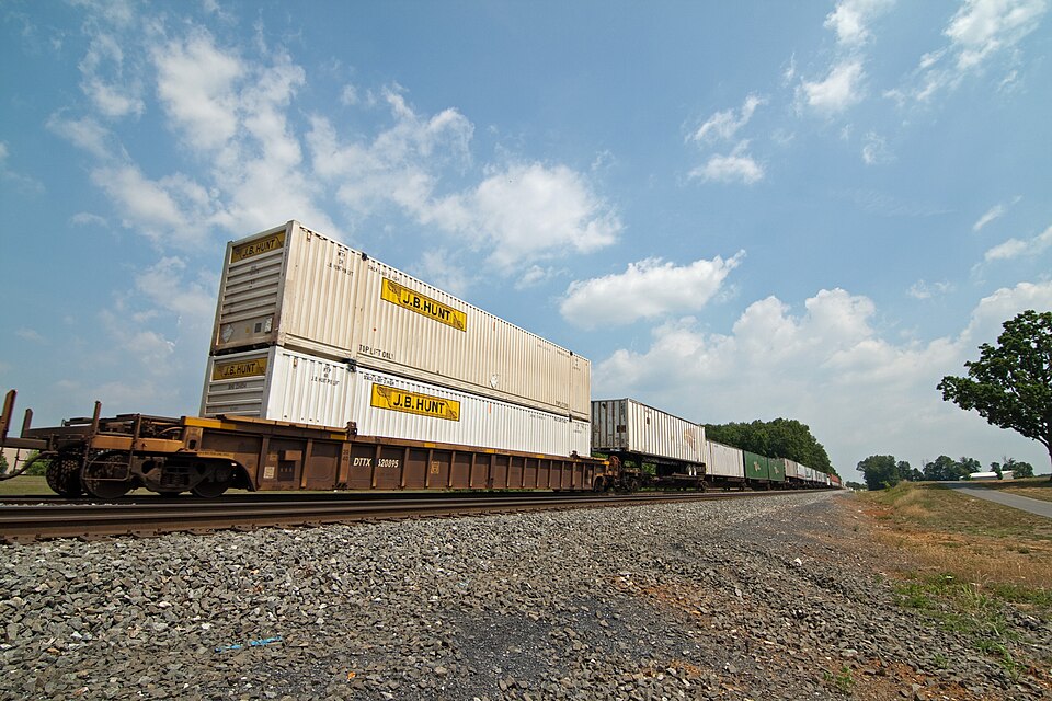 Another shot taken with my new Tokina 11-16 mm lens north of Front Royal, VA.
