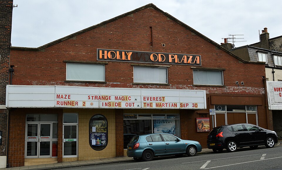 Hollywood Plaza