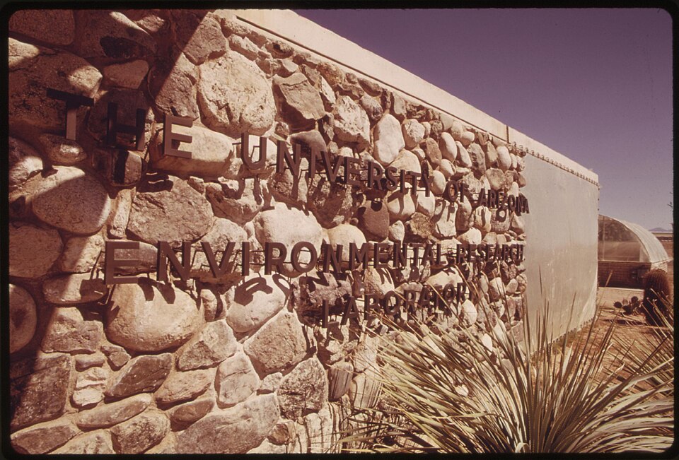 Original Caption: Exterior of the office building of the University of Arizona Environmental Research Laboratory at Tucson. At this center experiments in high intensity agriculture and aquaculture have resulted in greatly increased yields, 04/1974.
U.S. National Archives’ Local Identifier: 412-DA-12