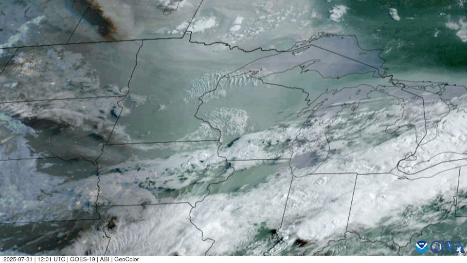 Air quality across the Midwest plummets as smoke from wildfires in Canada descends southward.