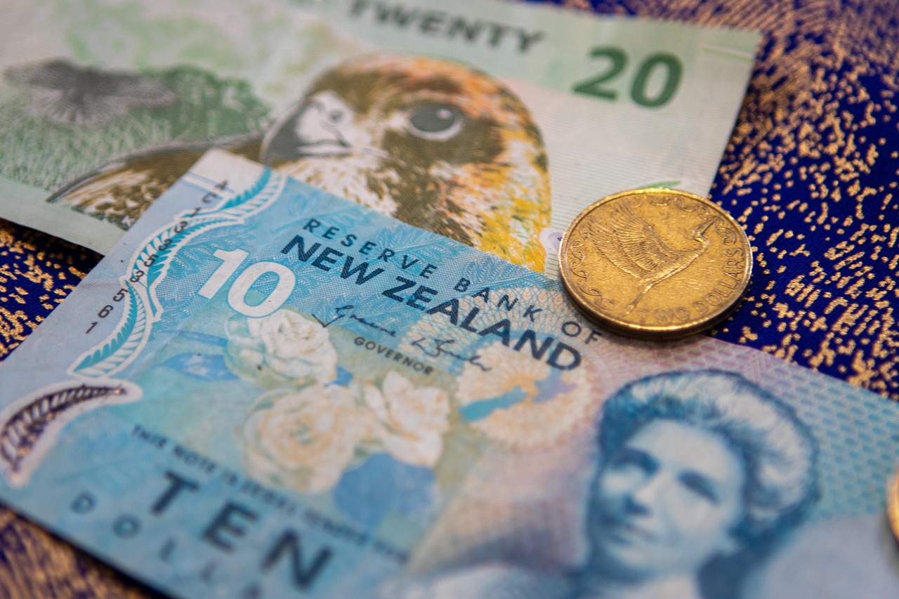 New Zealand Inflation Hits 4.1 Percent as Fuel Costs Soar