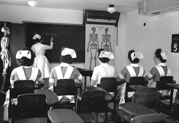 NIH Awards FSU $1.6 Million to Train Nurse Scientists in AI and Digital Health