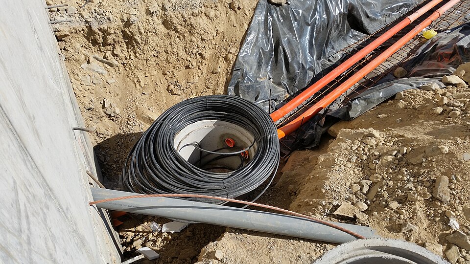 Northwestern Scientists Send Entangled Photons Through Live Internet Cables