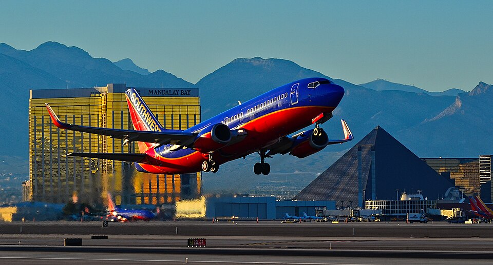 Southwest Airlines Profit Rises 9 Percent but Summer Outlook Disappoints