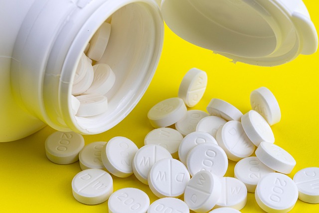 Viral Menopause Cocktail of Allergy and Antacid Pills Lacks Clinical Evidence