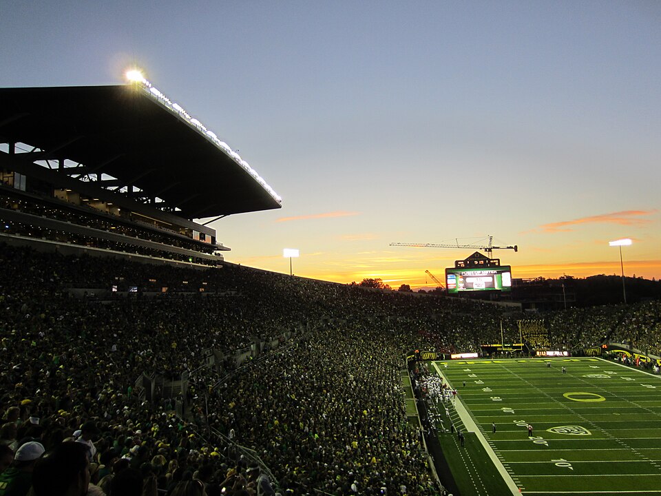 Autzen Stadium Ranks Fifth Among College Football's Best Venues In New National Poll