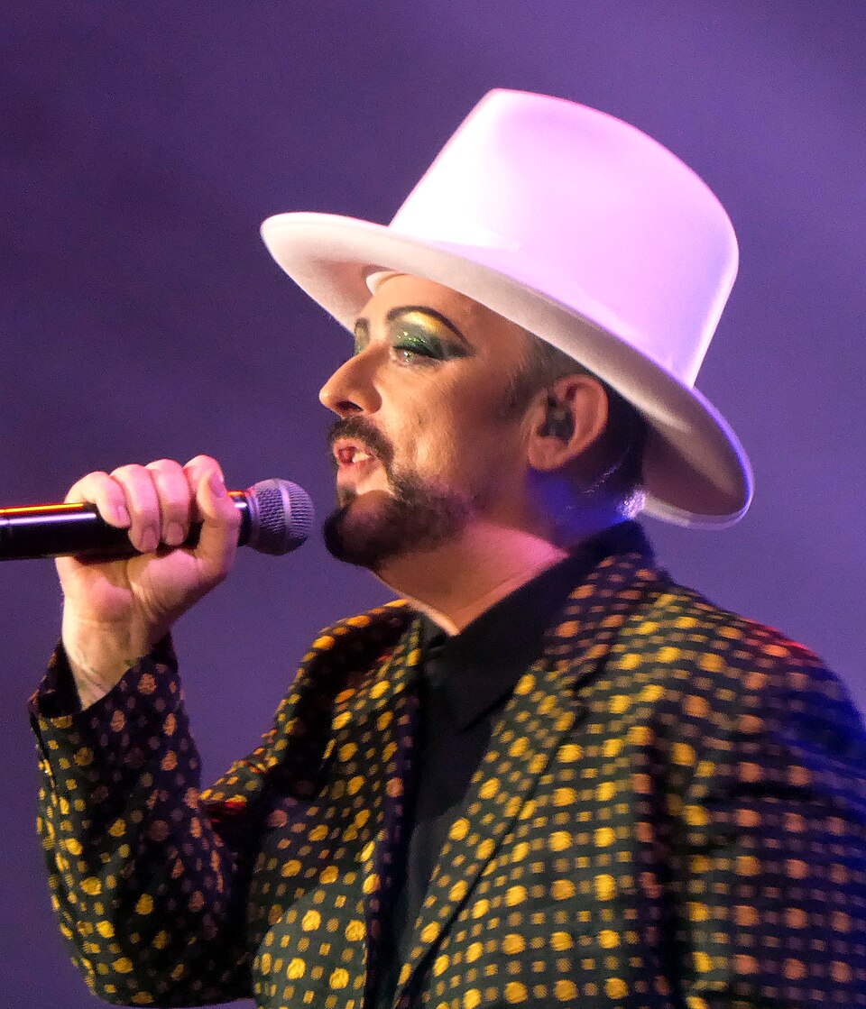 Boy George singing at The SSE Arena Wembley on 14 December 2016