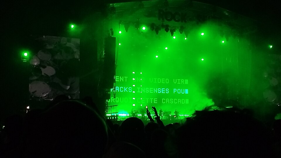 Massive Attack Members Banned From Singapore After Palestinian Flag Display at Concert