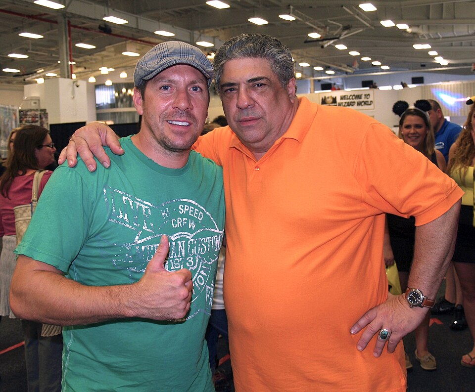 Scottish actor, stuntman and martial artist Ray Park (left) with American actor Vincent Pastore (right) at the 2013 Wizard World New York Experience Comic Con, at Pier 36 in Manhatan, June 30, 2013.This photo was created by Luigi Novi. It is not in the public domain, and use of this file outside o