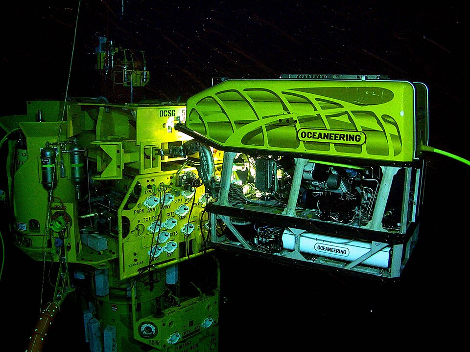 This pictures was uploaded by Frank van Mierlo. It was generously donated to the public domain by the Vice President of Oceaneering Mr. Duncan McLean