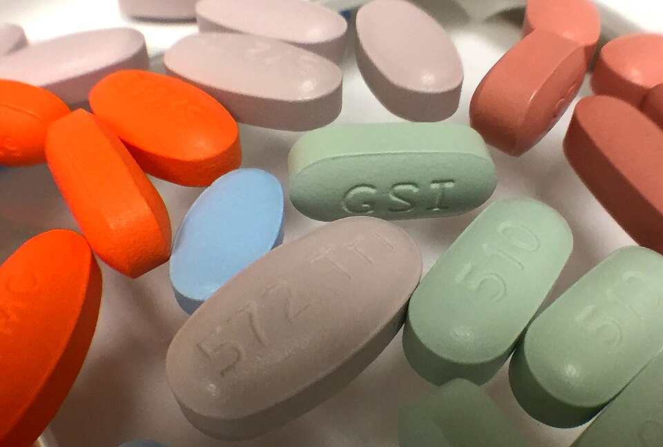 Once-Weekly HIV Pill Shows Promise in Replacing Daily Treatment