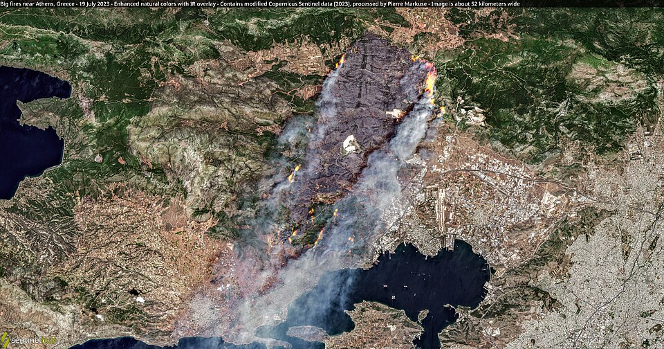 Greece Wildfire Kills Two Firefighters as 100 km/h Winds Fan Flames Near Athens