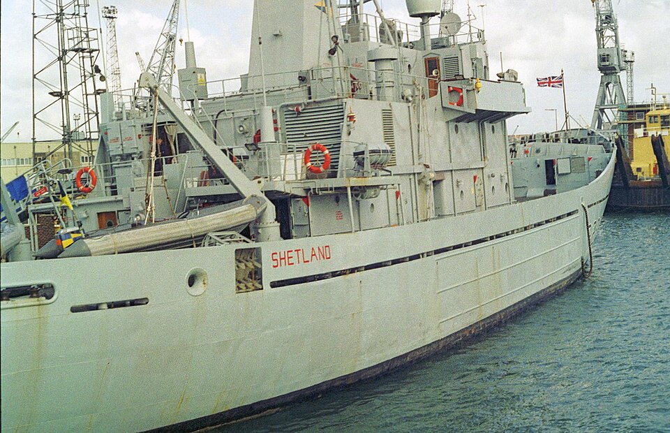 To Bangladesh Navy as BNS Kapatakhaya in 2003.

Portsmouth - UK, April 2000.
