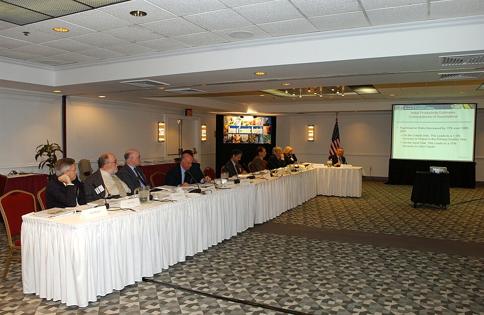 Assignment- BEA 2005 6574 1) Bureau of Economic Analysis - Bureau of Economic Analysis (BEA) Advisory Committee Briefing (40 CFD BEA 2005 6574 1 DSC 3480.jpg - DPLA - b142d98b9c8d9a53d632910e143f0a87