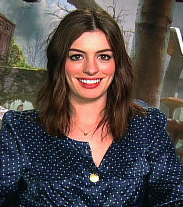 Anne Hathaway at Alice In Wonderland Fan Event 2010.
