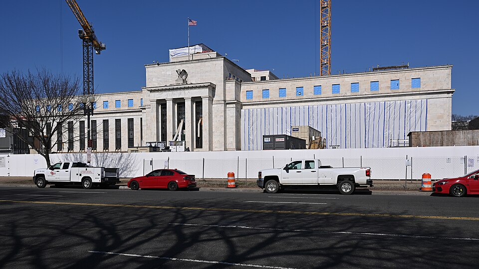 Federal Reserve May Cut Number of Annual Rate-Setting Meetings