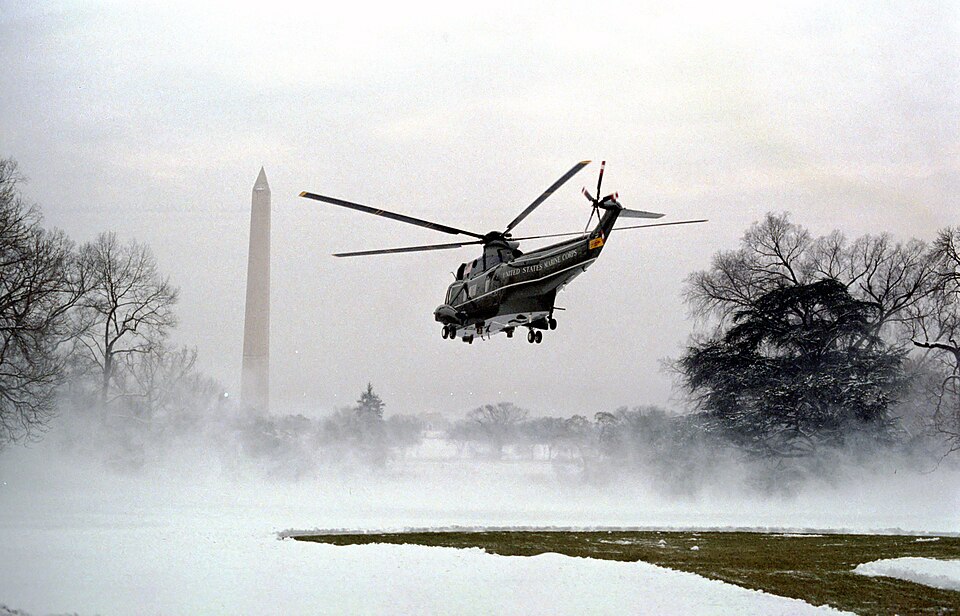 Helicopter Marine One Taking Off in The Snow from The South Lawn - DPLA - 432b27d47b6eea3eba50b572a2245348