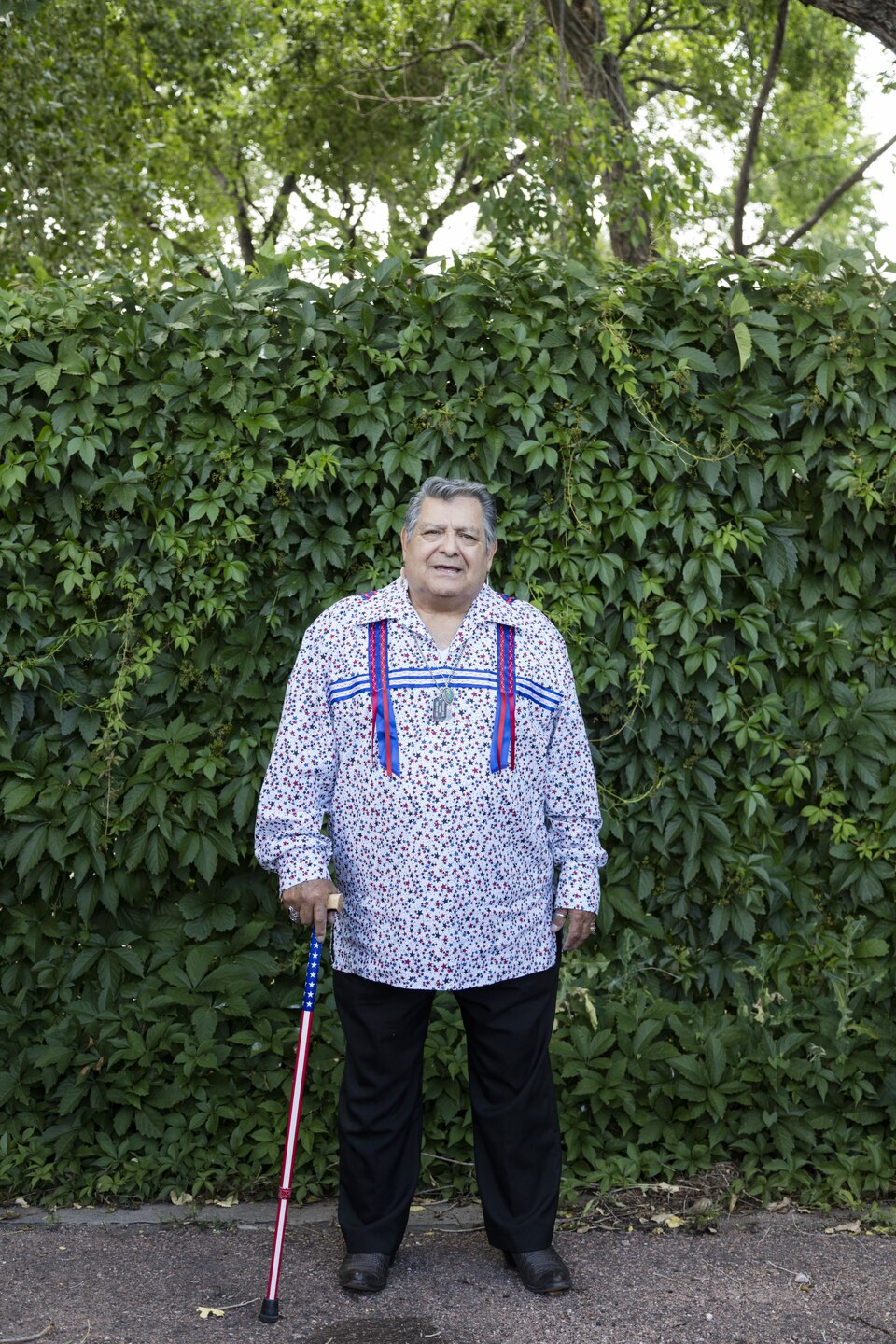 Title: Eddie Three Eagles of Colorado Springs, Colorado, a Mescalero Apache and Cherokee whose tribes are centered in New Mexico and Texas, respectively, was among the participants at a Colorado Springs Native American Inter-Tribal Powwow and festival in that central Colorado city
Physical descripti