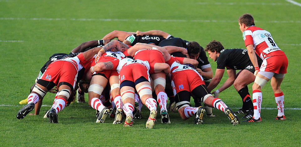 Luke Burgess introduces the ball into the scrum.