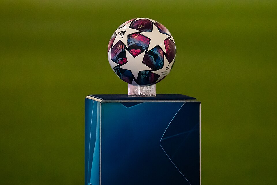 Fußball, Männer, UEFA Champions League Achtelfinale, RB Leipzig - Tottenham Hotspur; Spielball, adidas, Symbolbild