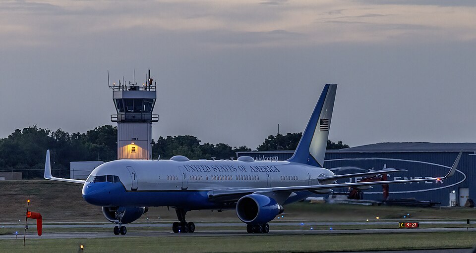 Boeing VC-32A 19-0018 as Air Force One at Hagerstown Regional Airport, Maryland, with President Biden aboard on the way from Dover, Delaware to Camp David, Maryland just after sunset.