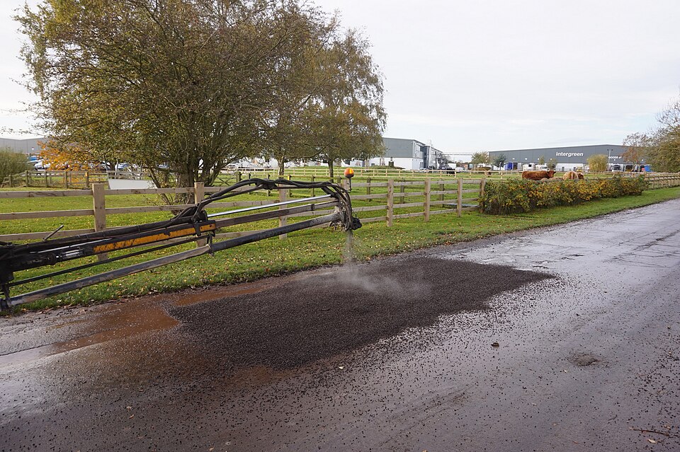 University of Surrey Trial Tests Geothermal Pipes to Prevent Road Potholes
