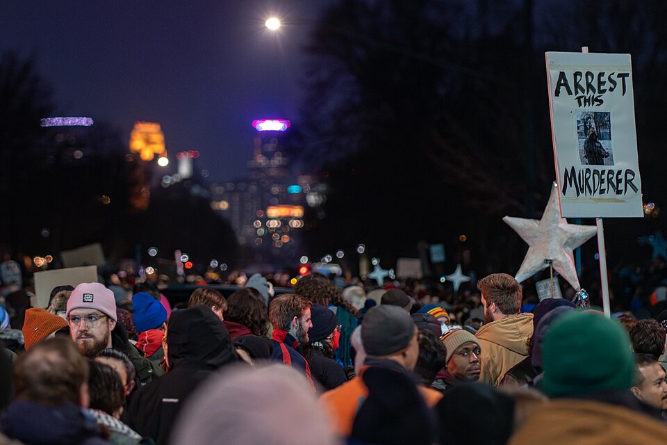 Protesters in Minneapolis following the ICE Agent killing of observer Renee Good on January 7, 2026.


For attribution: Credit Chad Davis and link to chaddavis.photography