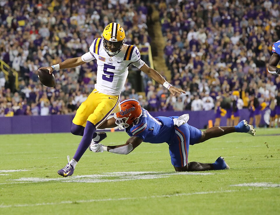 Jayden Daniels Camp Sends Cease-and-Desist to LSU Over Jersey Number