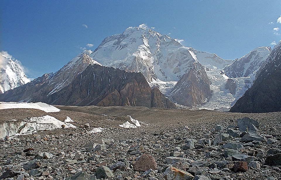 Remains of American Climber Found on Broad Peak After Avalanche Kills Ten