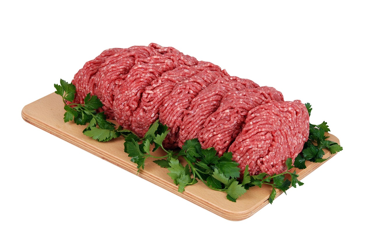 Trump Orders Tariff Waiver on 300,000 Metric Tons of Foreign Ground Beef