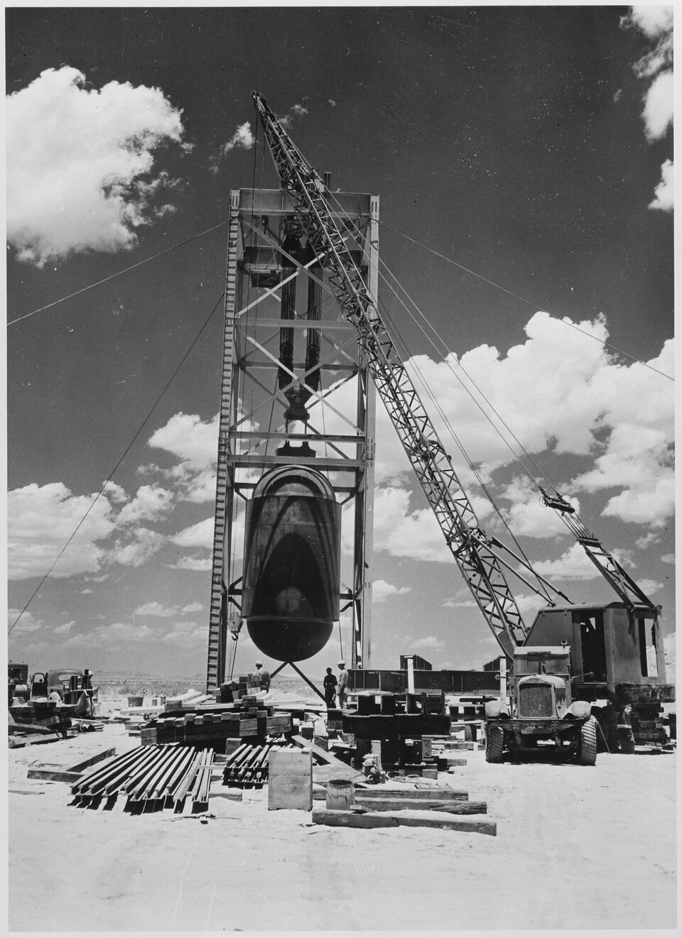 NARA's caption is incorrect. Jumbo was not an atomic device, but a steel container. It was positioned near the actual explosive device to study how it would be affected by the explosion.