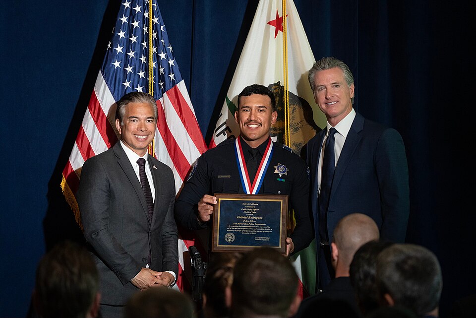 "Today, we honored @CAStateParks Lifeguard Ben Sweet and @SanBernardinoPD Officer Gabriel Rodriguez with the Governor’s Public Safety Officer Medal of Valor."
