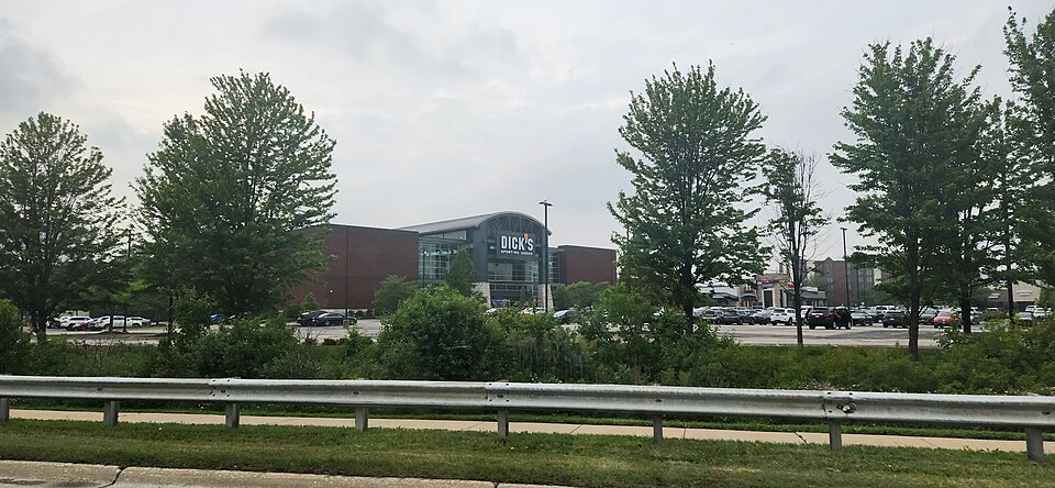The Dick's Sporting Goods in Lombard, Illinois.