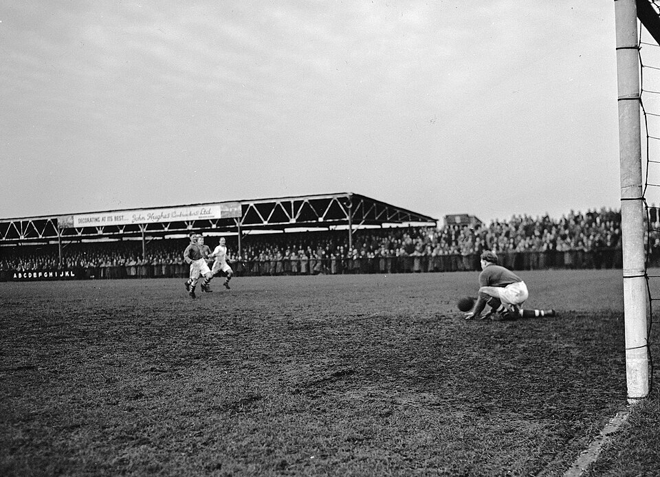 Flint v Wrexham, Welsh Senior Cup semi-final