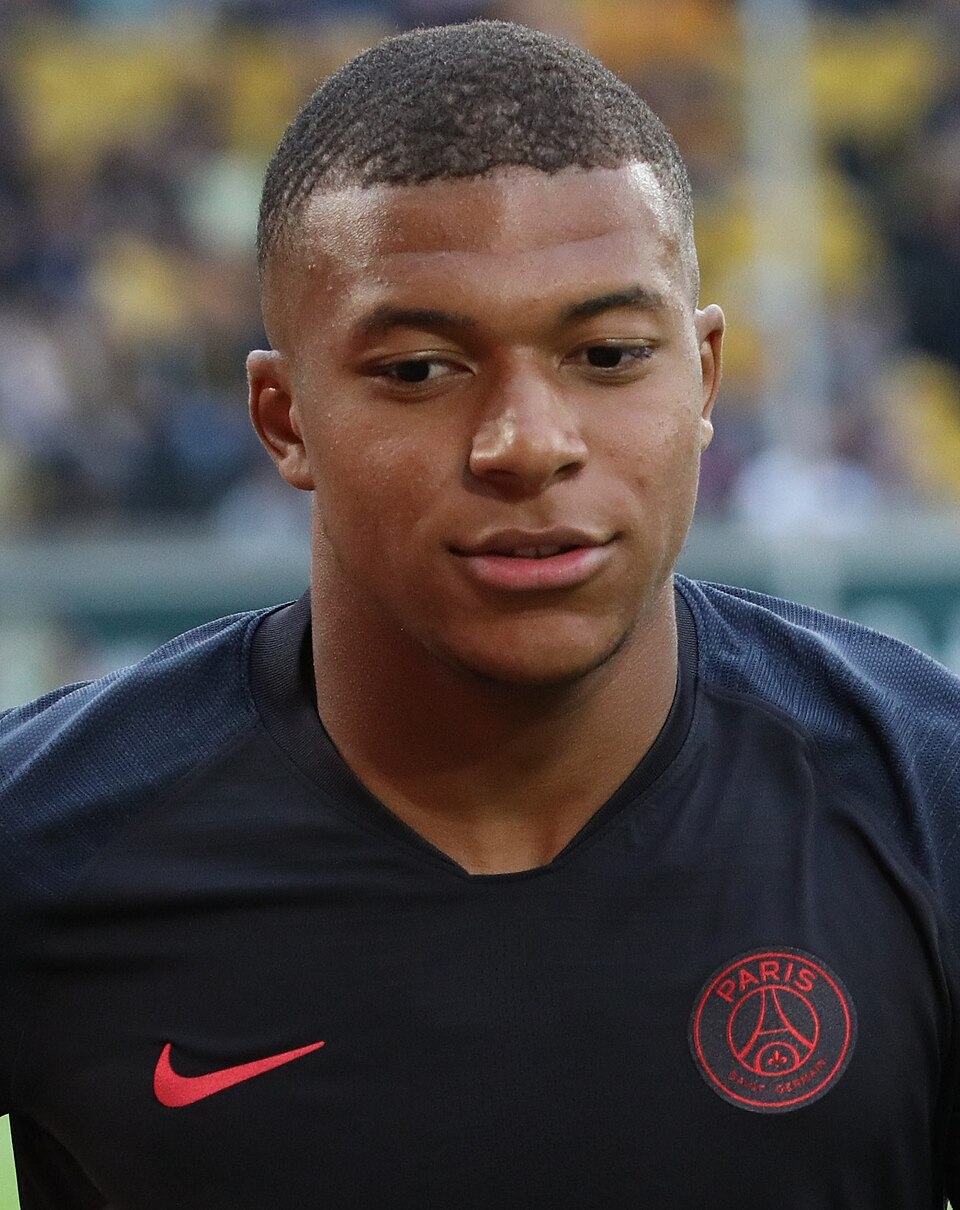 Mbappe Scores Hat-Trick as Real Madrid Beats Sociedad 4-1 in Mourinho's Home Debut