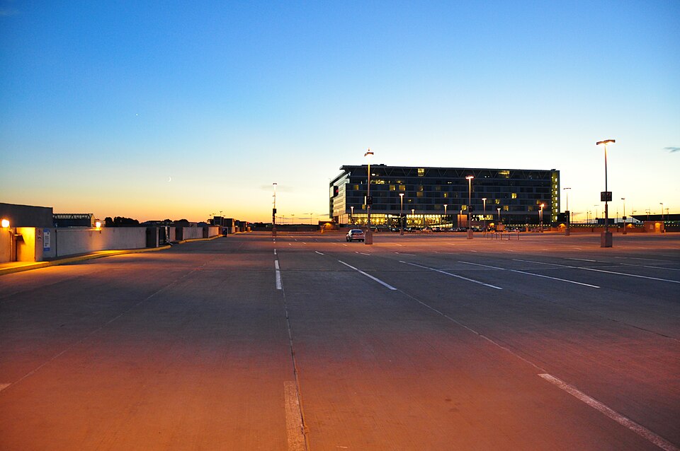 Aéroport Montréal-Trudeau YUL