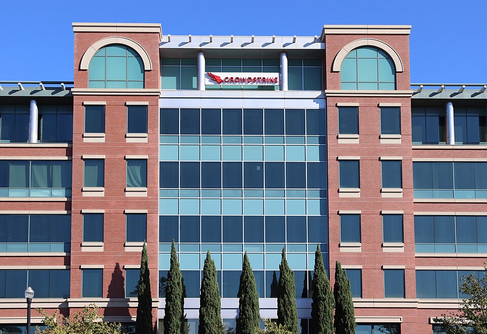 This office building at 150 Mathilda Place in Sunnyvale, California was formerly home to the headquarters of CrowdStrike but is now home to its Silicon Valley branch office.  Photographed by user Coolcaesar on October 19, 2024.