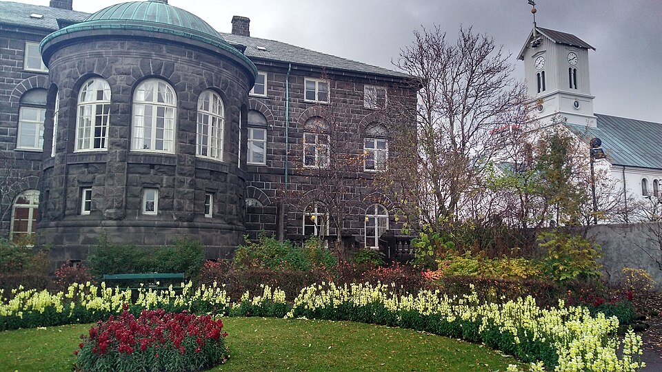 Iceland Voters Block Reopening of European Union Membership Talks