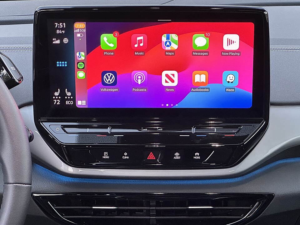 Wired Apple CarPlay Connection Delivers Lossless Audio Quality in Cars