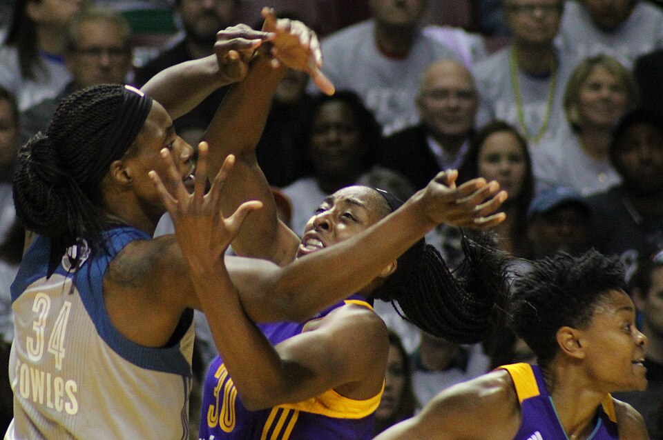 Nneka Ogwumike Posts Double-Double in Final Seattle Appearance Before Retirement