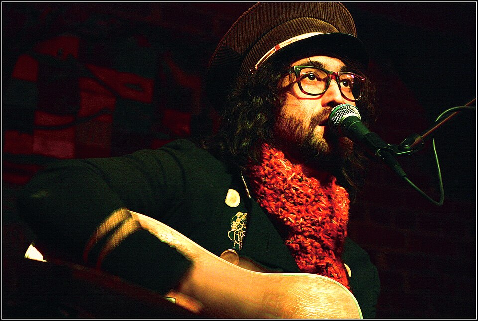 01.13.2011
The Evening Muse
Charlotte NC

www.thegoastt.com/